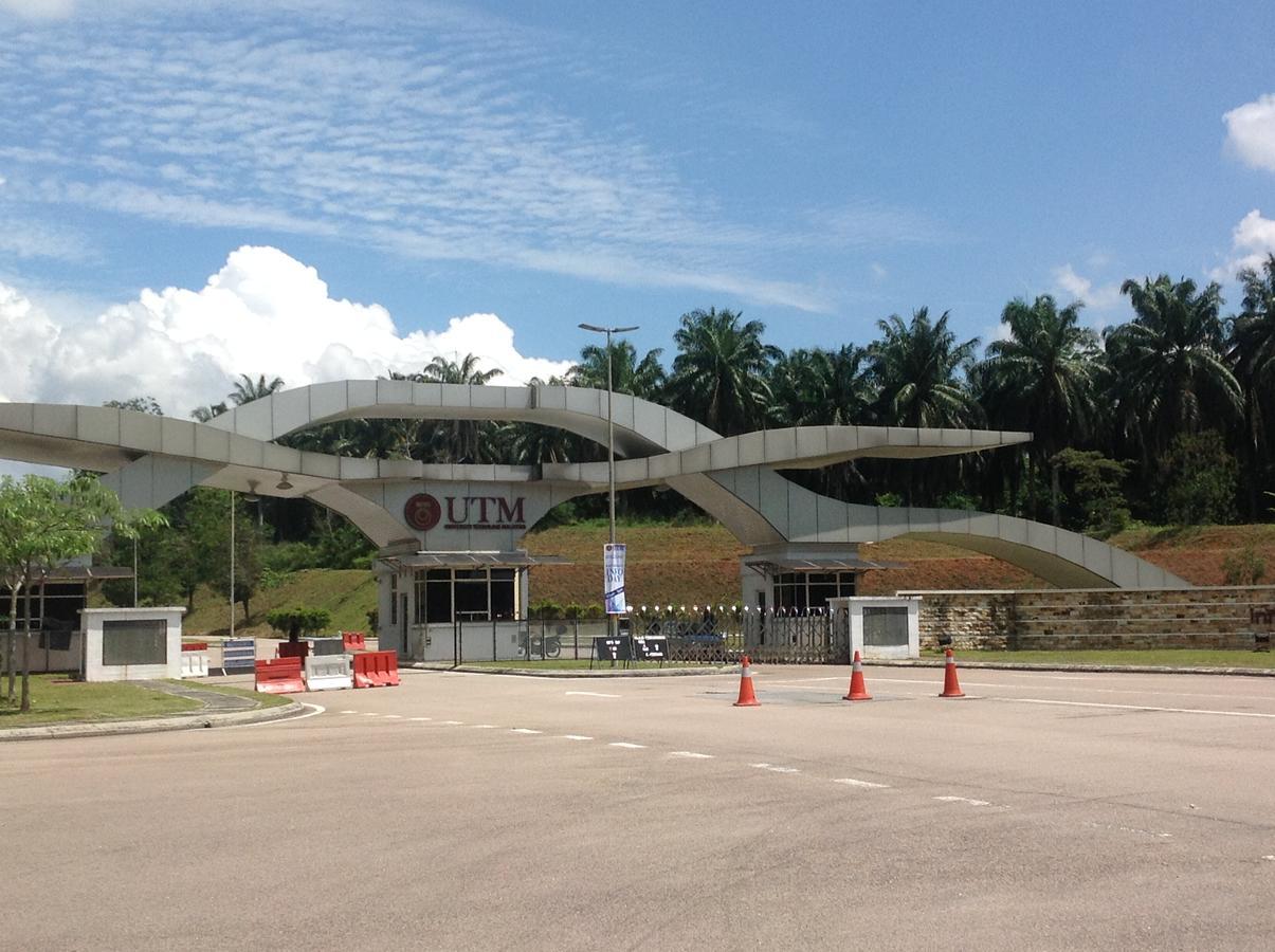 The Uni Garden Hotel Skudai Exterior photo